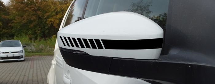 Spiegel Aufkleber Auto vergleichsweise hier am VW Golf