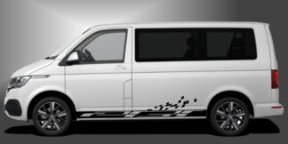 Die T6 Bus Auto Folie ist ein feuriger Tuningaufkleber für Kleinbusse, der dem Fahrzeug eine sportliche und moderne Intensität im Design verleiht. Das Set besteht aus modularen Einzelelementen im Baukastenprinzip. Geeignet für glatte, lackierte Fahrzeugoberflächen. Material: Hochwertige Plotterfolie (Mactac), UV-beständig, waschstraßenfest, rückstandslos entfernbar, Haltbarkeit über 10 Jahre.