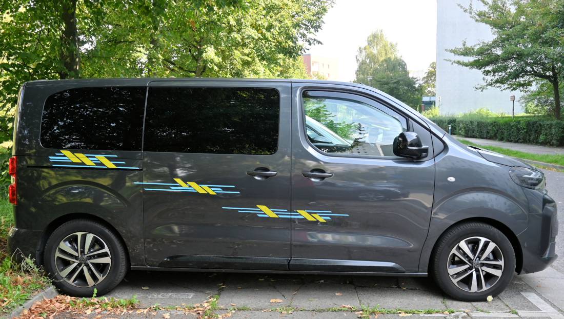 Peuget Traveller Set 503 hellblau/gelb // Foto: Holger Malgut
