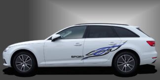 Aufklebe Tattoo in Schwarz und Blau auf weißem Audi A4 Avant