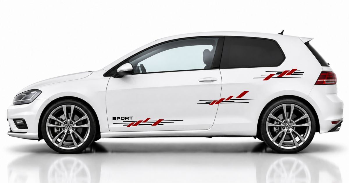 Aufkleber Seite Auto in Schwarz und Dunkelrot auf einem weißen VW Golf 7