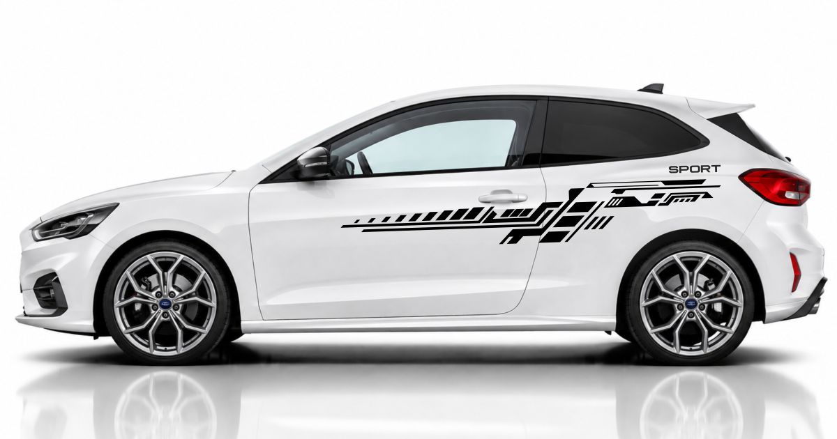 Auto Dekor in Schwarz auf einem weißen Ford Focus