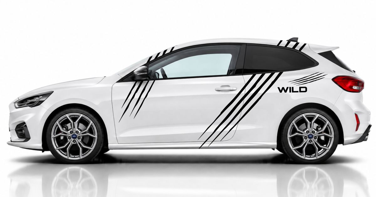 Auto Kratzer in Schwarz auf einem weißen Ford Focus