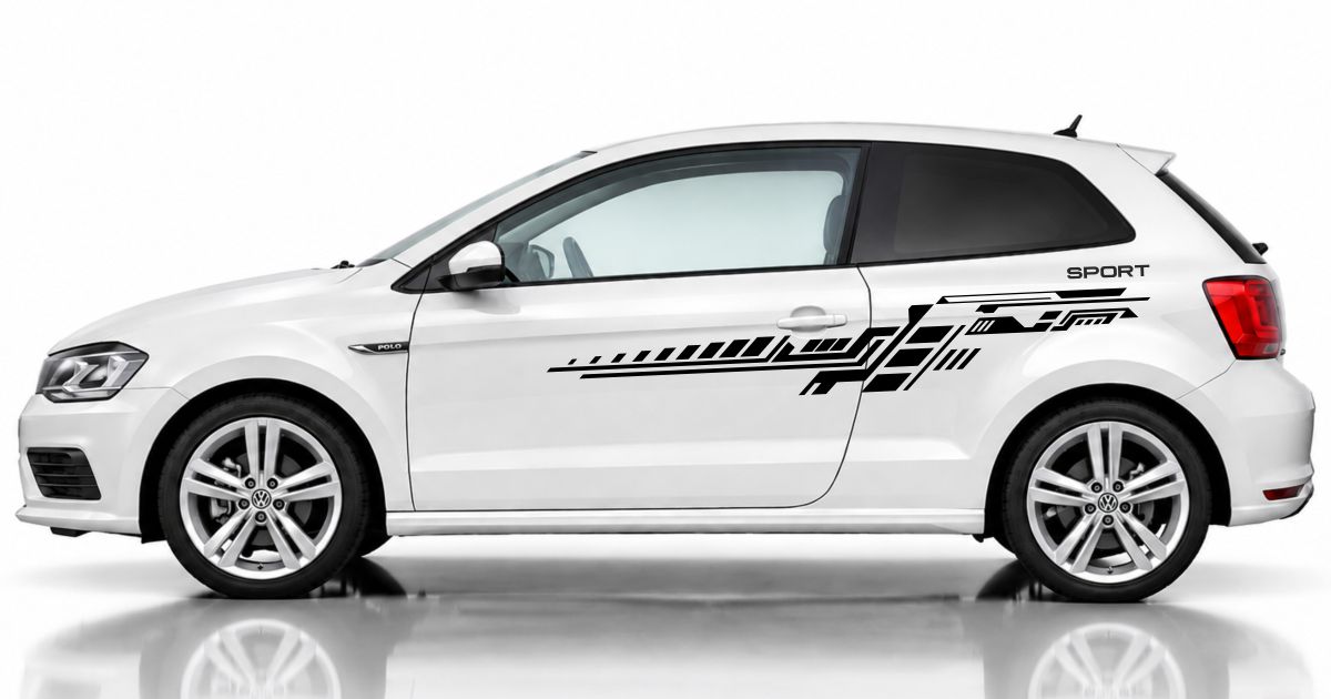Autodekor in Schwarz auf einem weißen VW Polo