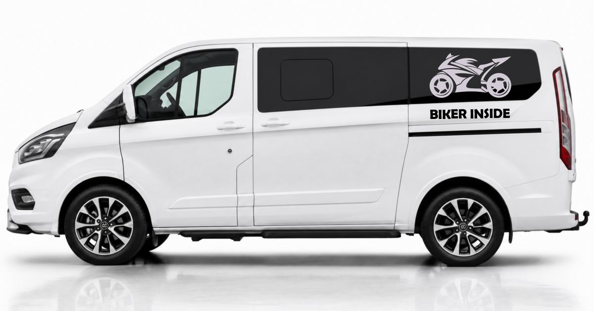 Biker Inside Aufkleber in Silber und Schwarz auf einem weißen Ford Tourneo Custom