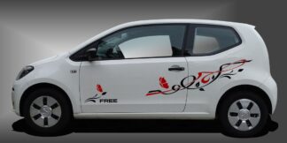 Blumen Autoaufkleber in Schwarz und Dunkelrot auf weißem VW UP