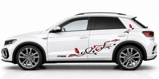 Blumen Sticker in Schwarz und Dunkelrot auf einem weißen VW T-Roc