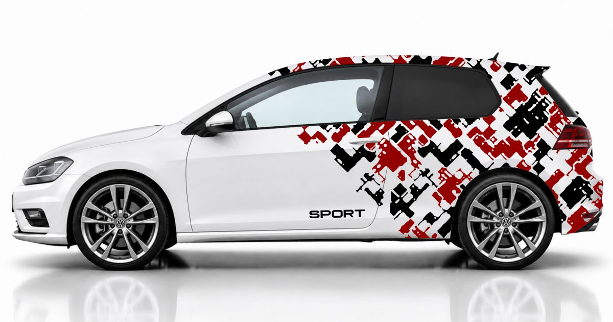 Camouflage Dekor in Schwarz und Dunkelrot auf einem weißen VW Golf 7
