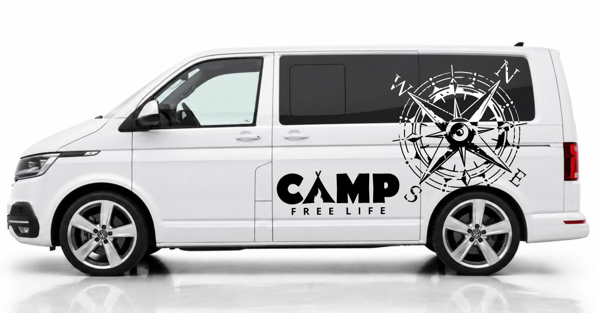 Camper Van Aufkleber in Schwarz und Weiss auf einem weißen VW T6