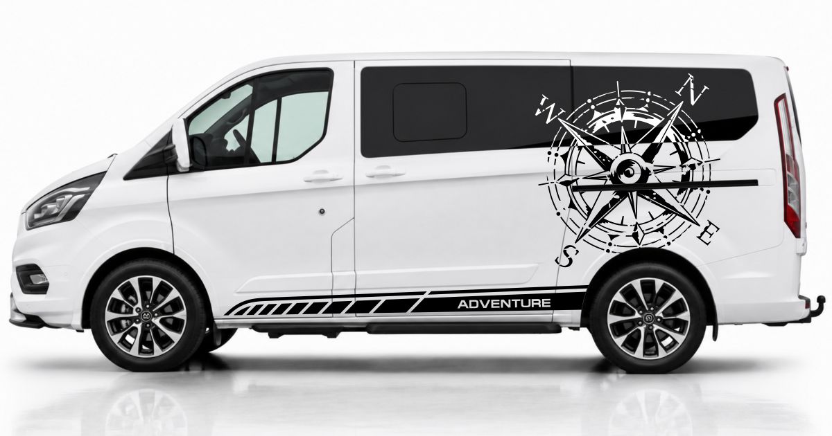 Campervan Aufkleber in Schwarz und Weiss auf einem weißen Ford Tourneo Custom