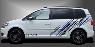 Car Design in Schwarz und Blau auf weißem VW Touran