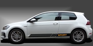 Car Sticker Seitenstreifen in Schwarz und Dunkelgelb auf weißem VW Golf 7
