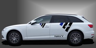 Designfolien Auto als sportlicher und cooler Rallystreifen in Schwarz und Blau auf weißem Audi A4 Avant