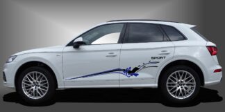Designfolien in Schwarz und Blau auf weißem Audi Q5