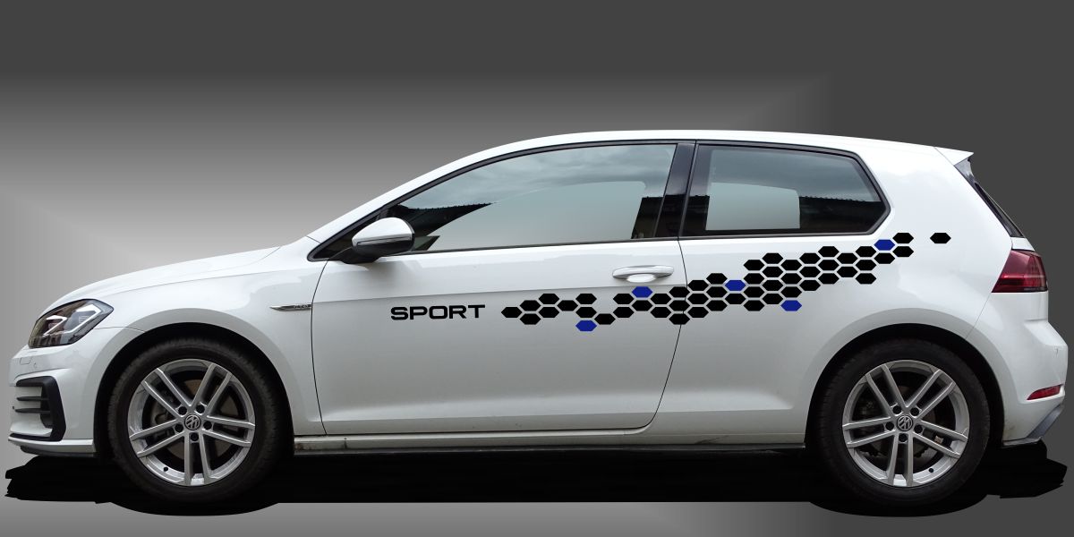 Karo Streifen Aufkleber in Schwarz und Blau auf weißem VW Golf 7