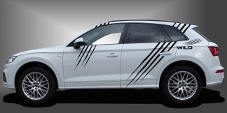 Krallen Auto als sportlicher und attraktiver Rallyestreifen in Schwarz auf weißem Audi Q5