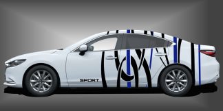 Motorsport Design als sportlicher und hammermäßiger Auto-Style in Schwarz und Blau auf weißem Mazda 6