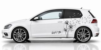Pusteblume Auto in Schwarz auf einem weißen VW Golf 7