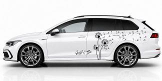 Pusteblume Autoaufkleber in Schwarz auf einem weißen Golf 8 Variant