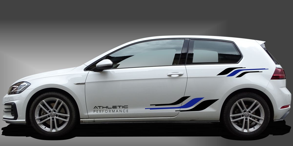 Racing Aufkleber in Schwarz und Blau auf weißem VW Golf 7