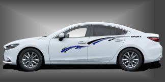 Racing Folierung in Schwarz und Blau auf weißem Mazda 6