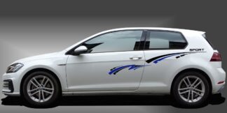 Racing Tattoo in Schwarz und Blau auf weißem VW Golf 7