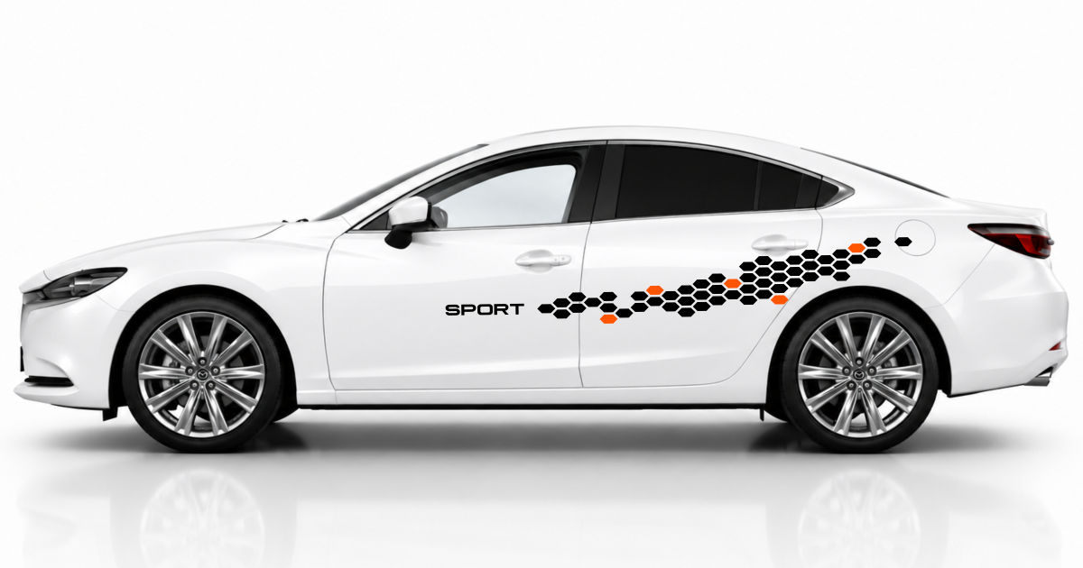 Rallye Streifen Karo in Schwarz und Orange auf einem weißen Mazda 6