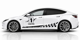 Seitendekor Auto in Schwarz auf einem weißen Tesla Model 3