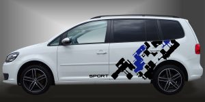 Seitenstreifen Dekor in Schwarz und Blau auf weißem VW Touran