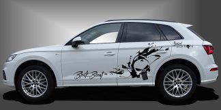 Skull Autoaufkleber in Schwarz auf weißem Audi Q5