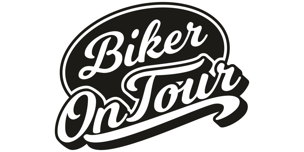 Sticker Biker on Tour als origineller und ausgefallener Carsticker in Schwarz auf weißer glatter Fläche
