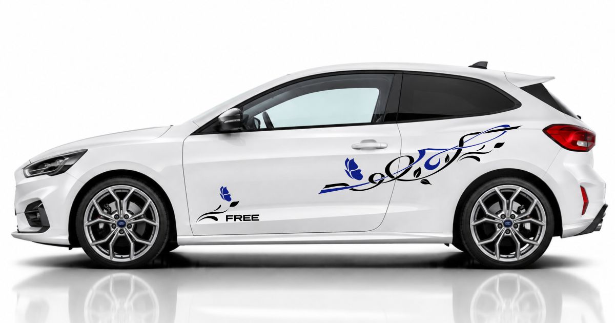 Sticker Blumen in Schwarz und Blau auf einem weißen Ford Focus