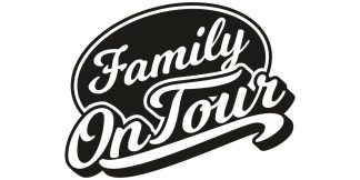 Sticker Family on Tour als originelles und großartiges Aufkleberdesign in Schwarz auf weißer glatter Fläche