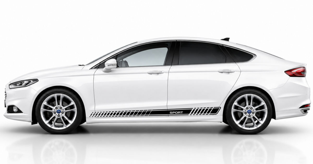 Streifen Tattoo in Schwarz auf einem weißen Ford Mondeo