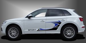 SUV Folierung als sportliche und außergewöhnliche Auto-Folie in Schwarz und Blau auf weißem Audi Q5