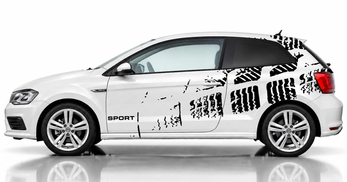 Tuning Sticker in Schwarz auf einem weißen VW Polo