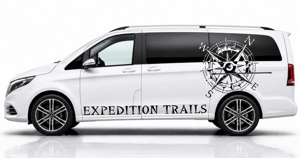 Van Aufkleber in Schwarz und Weiss auf einem weißen Mercedes V-Klasse