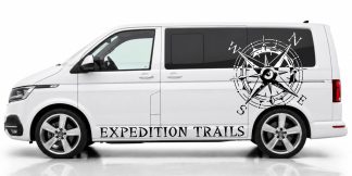 Van Aufkleber in Schwarz und Weiss auf einem weißen VW T6