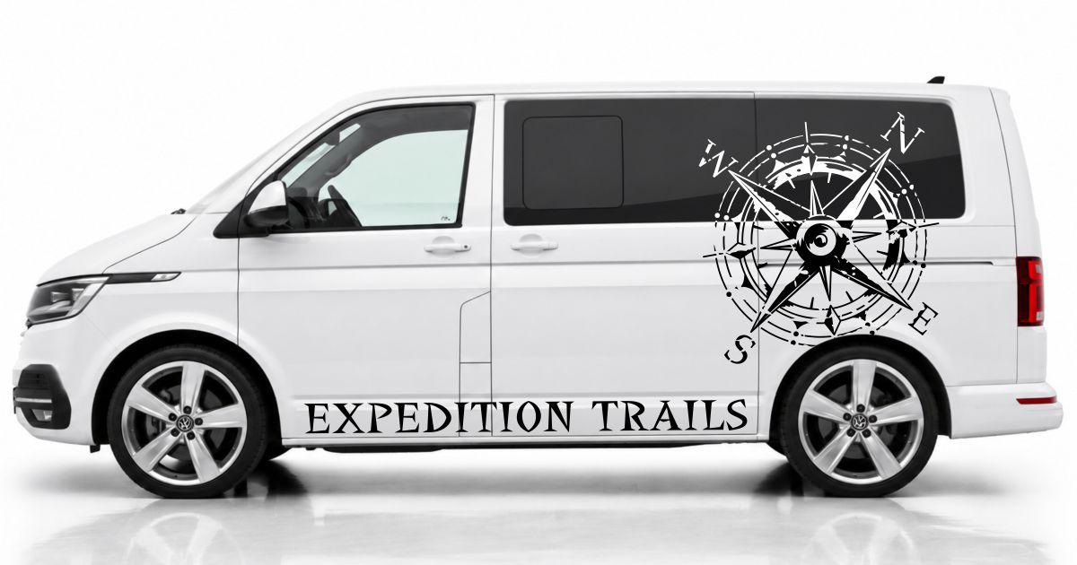 Van Aufkleber in Schwarz und Weiss auf einem weißen VW T6