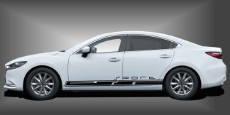 Viper Auto in Schwarz auf weißem Mazda 6