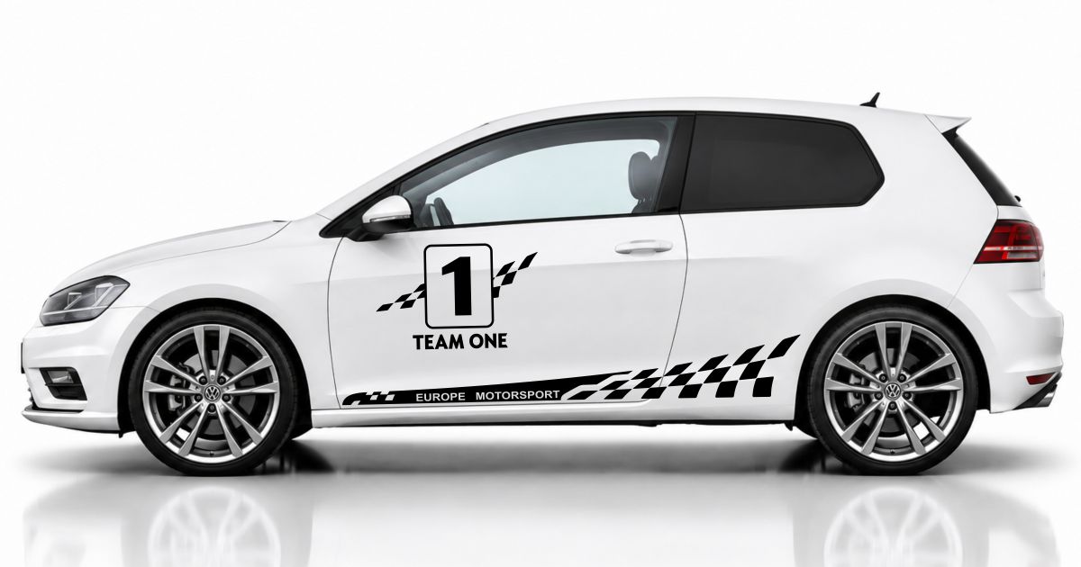Zierstreifen Auto in Schwarz auf einem weißen VW Golf 7